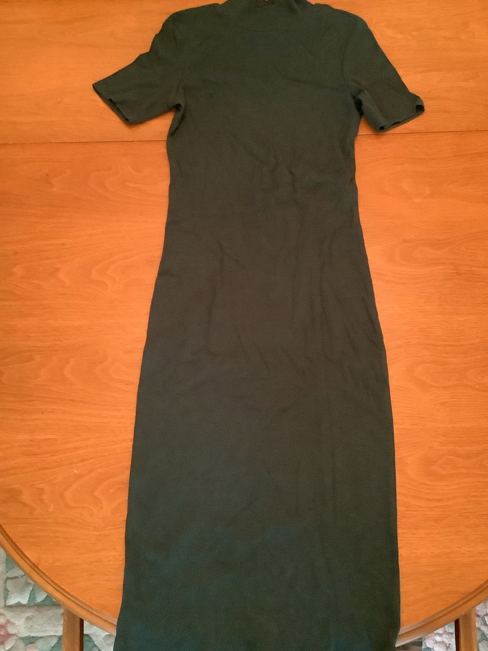 Women's Short-Sleeve Midi Knit Dress in Dark Green